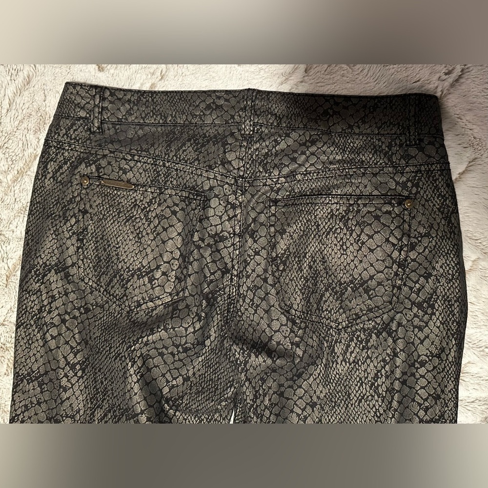 Celebrity Pink Junior’s Snake Print Skinny Leggings Jeggings Pants - Picture 12 of 16